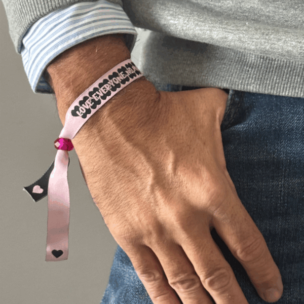 Pulsera "Love Everyone No Matter What"